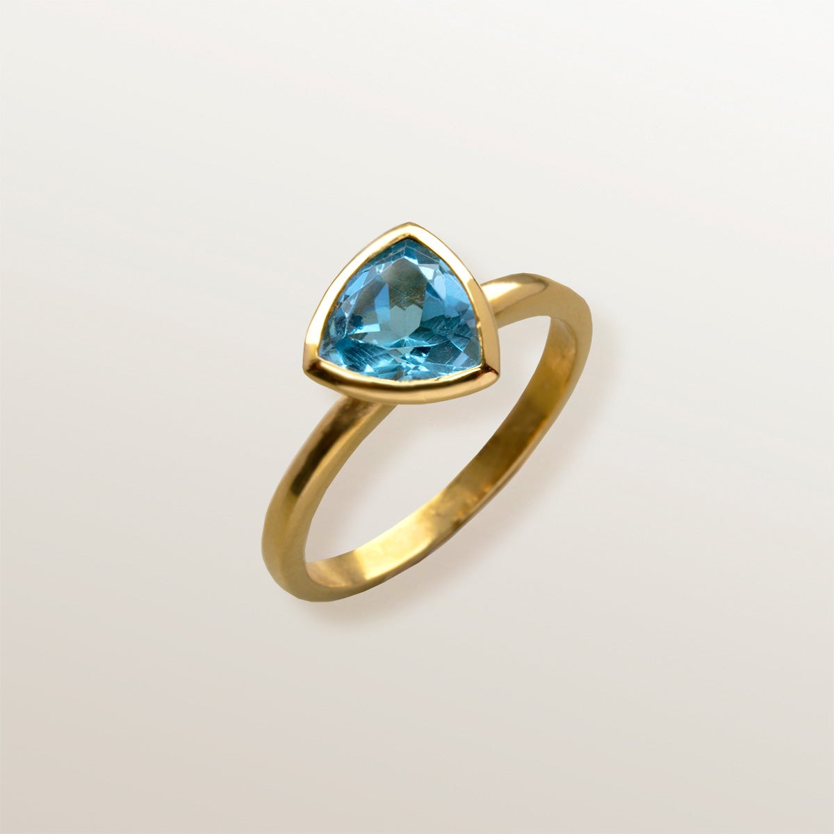 ANILLO VERMEIL DE ORO AMARILLO - MIX topacio azul trillion