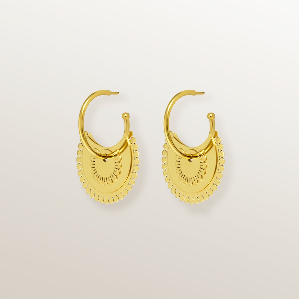 Pendientes tipo aro con motivo en forma de flor semicircular, de Vermeil de oro amarillo de 18 quilates.