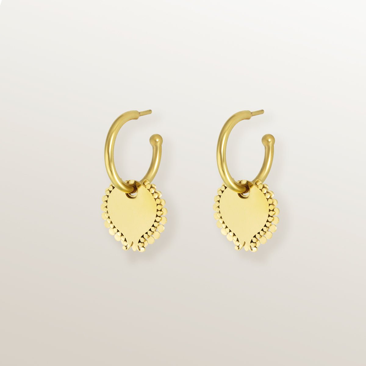 Pendientes tipo criolla de Oro Vermeil amarillo. Motivo en forma de tulipán cortado a láser y terminado a mano.