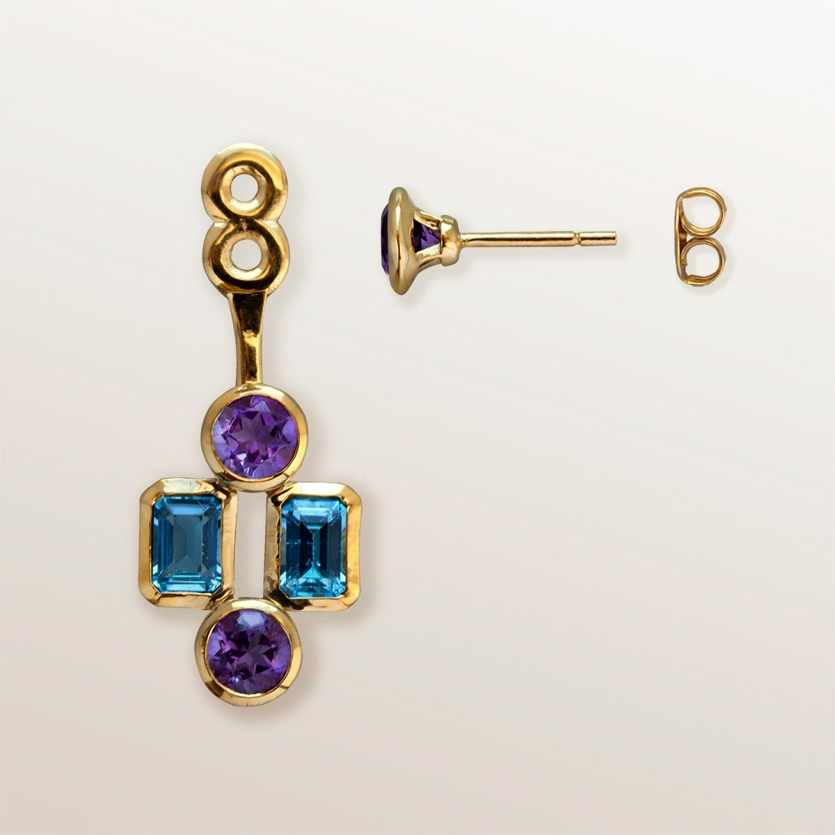 Pendientes desmontables tipo “ear jacket” de Oro Vermeil amarillo, 6 amatistas naturales talla brillante de 5mm de diámetro y 4 topacios azules naturales talla octogonal de 6 x 4mm.