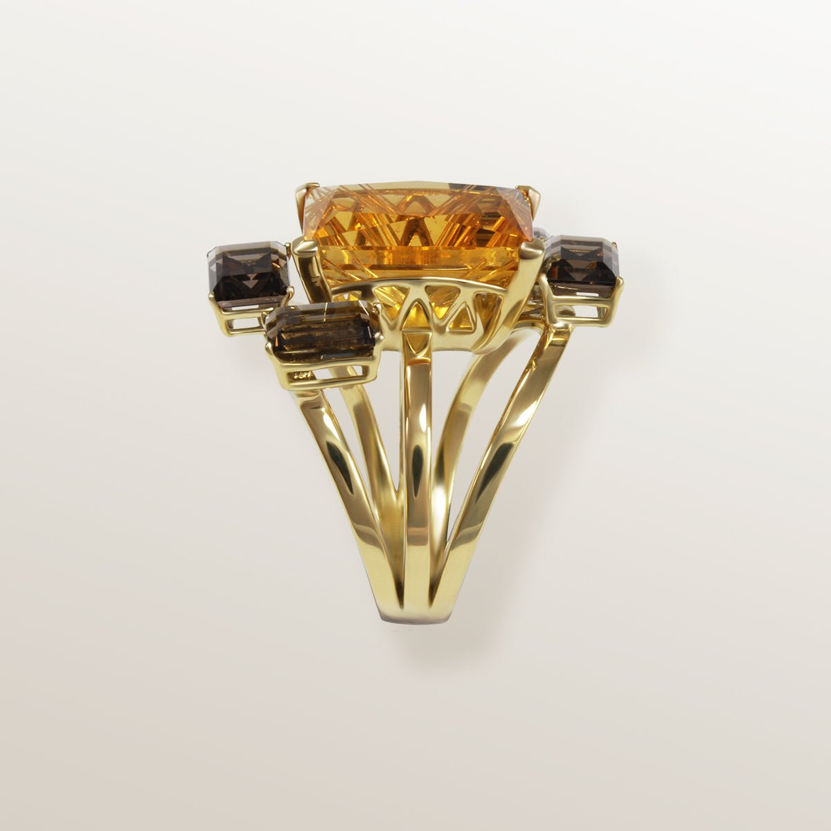 YELLOW GOLD AND CITRINE QUARTZ RING STEPS Victoria de la Calva