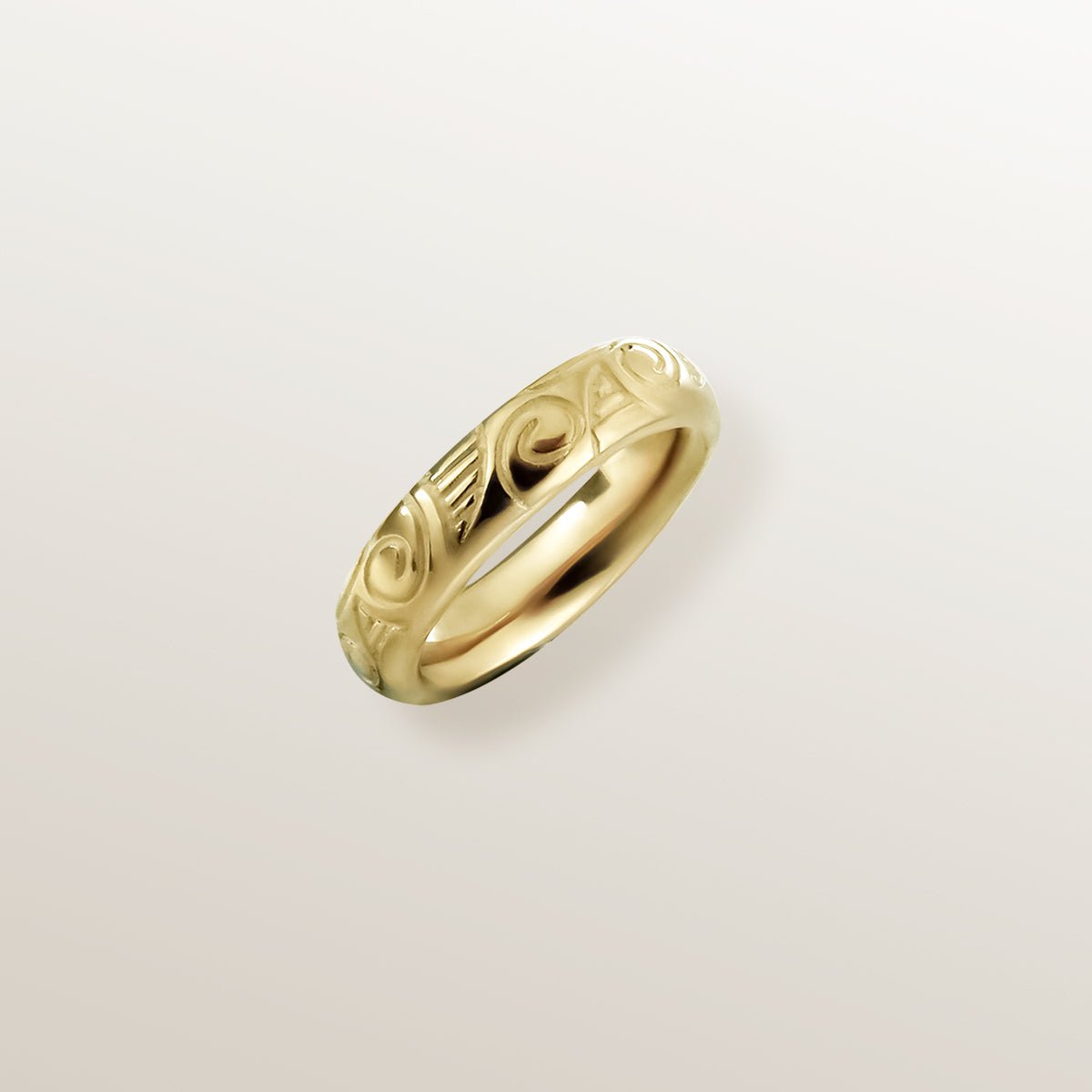 Anillo tipo alianza de Vermeil de oro amarillo de 18 quilates, grabado con motivos Maorís.